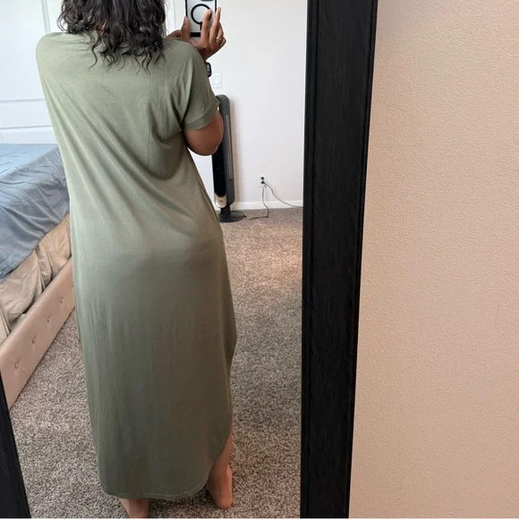 “Good Vibes” Maxi Dress - Picture 6 of 12